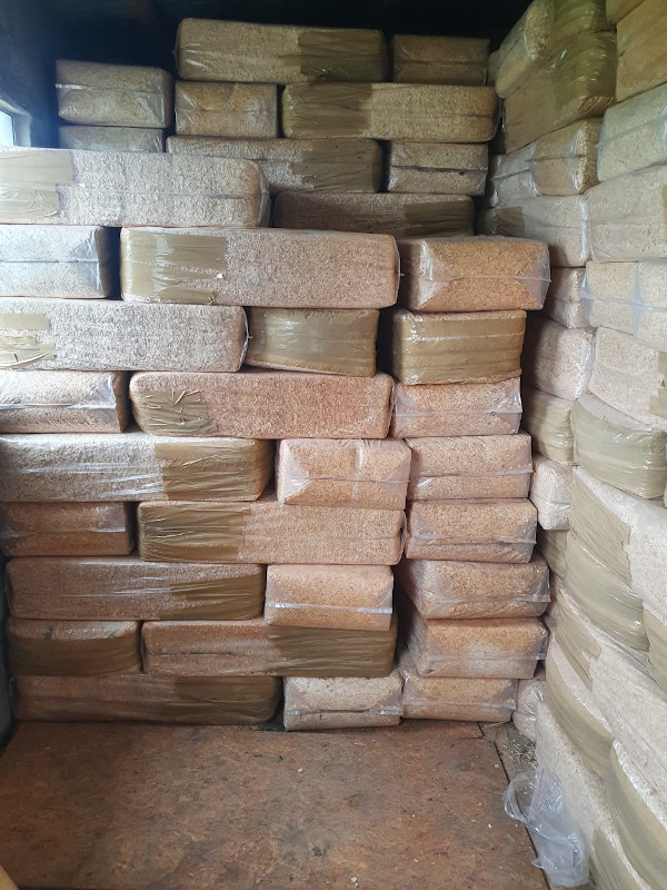 Pine Shavings Compressed Bale